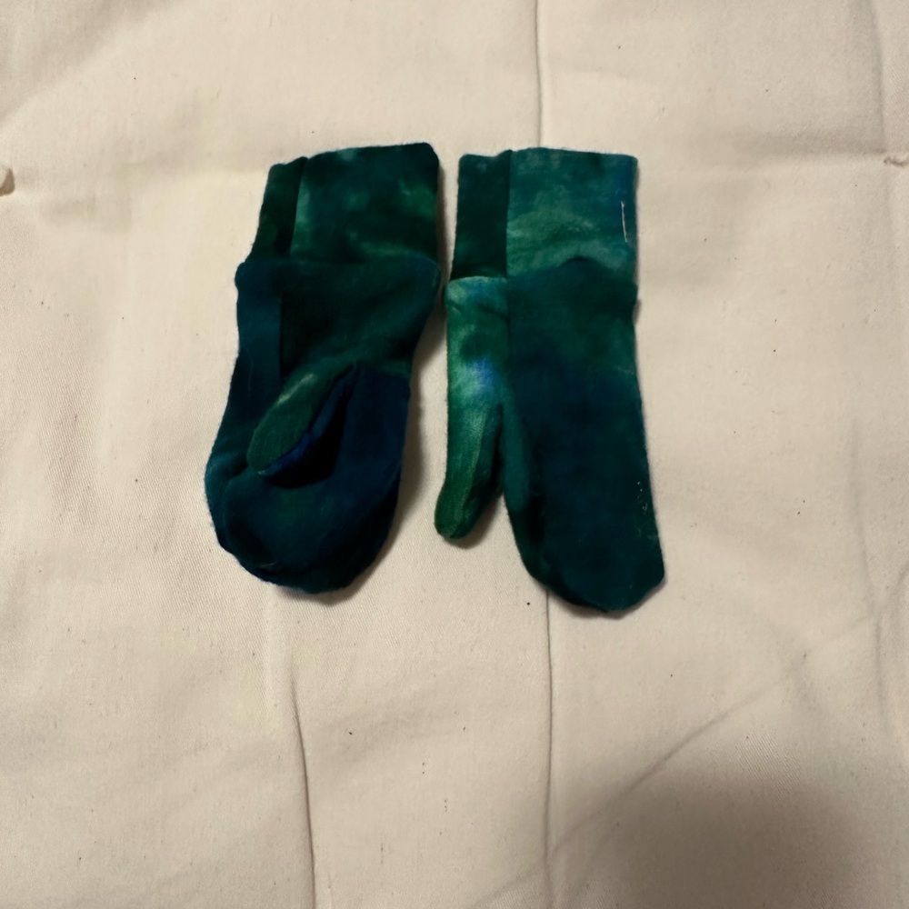 Boiled Wool Baby Green and Blue Tie-Dye Mittens